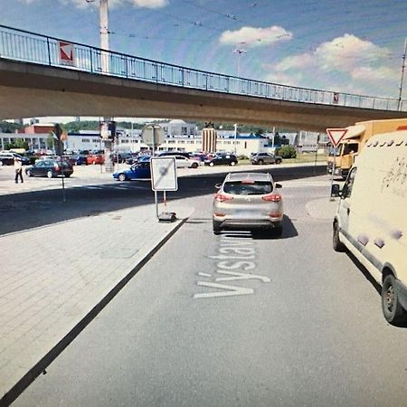 Utulne Ubytovani U Centra V Blizkosti Vystaviste Brno Bagian luar foto