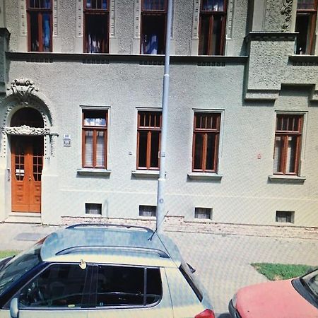 Utulne Ubytovani U Centra V Blizkosti Vystaviste Brno Bagian luar foto